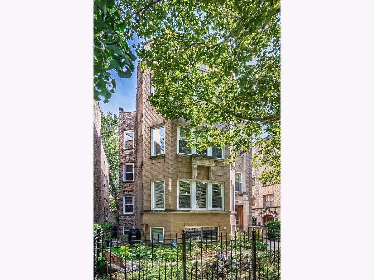  For Sale Chicago Illinois, 5531 Campbell Avenue
