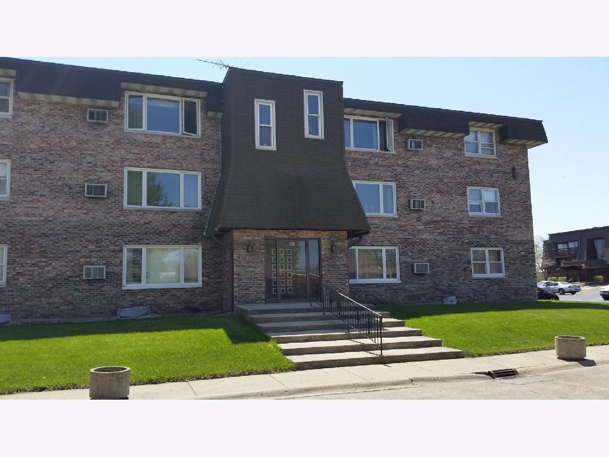  Rented Joliet Illinois, 1608 Richmond