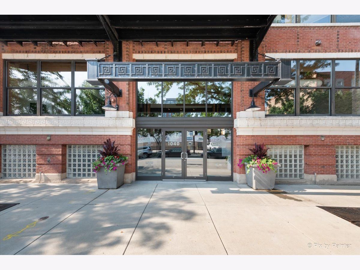  For Sale Chicago Illinois, 1040 Adams Street