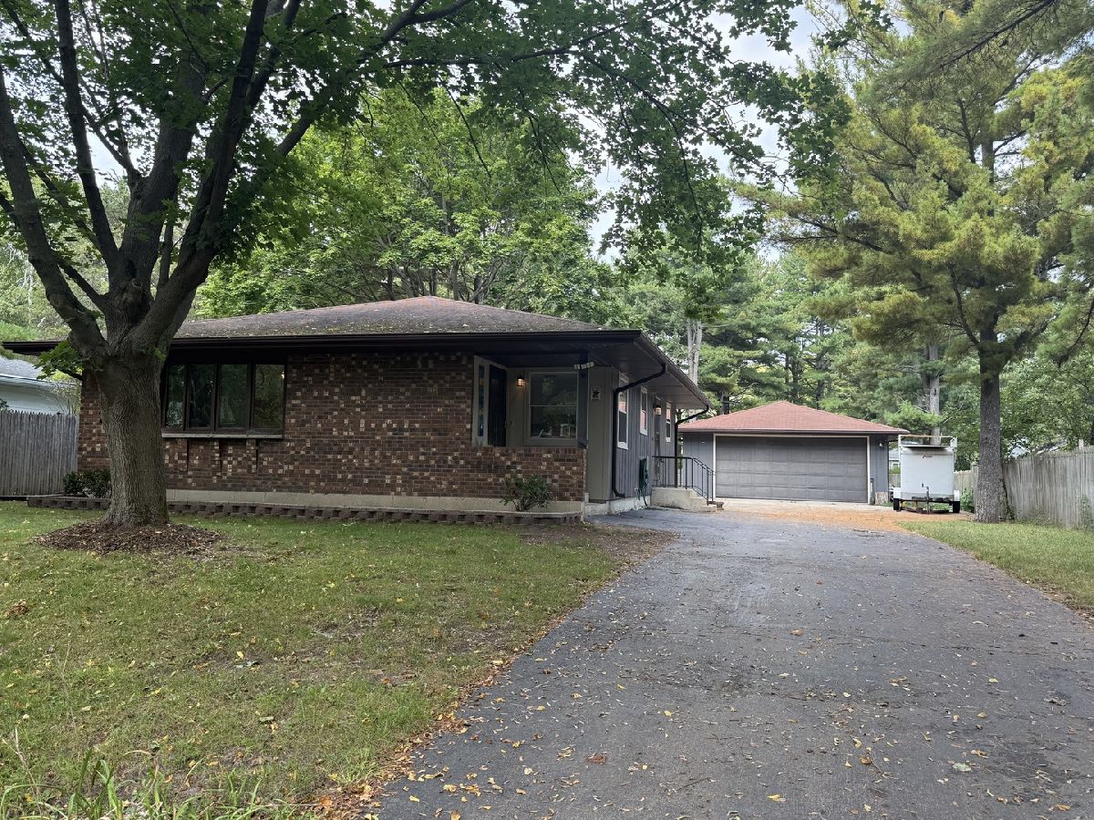  For Sale Beach Park Illinois, 9802 Oak Forest Drive