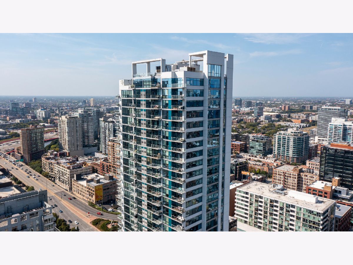 For Sale Chicago Illinois, 303 Ohio Street