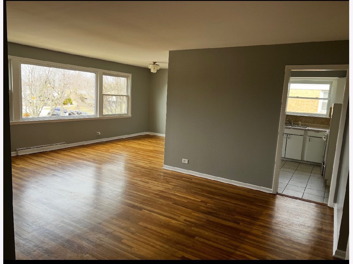 For Rent Niles Illinois, 8939 Wisner