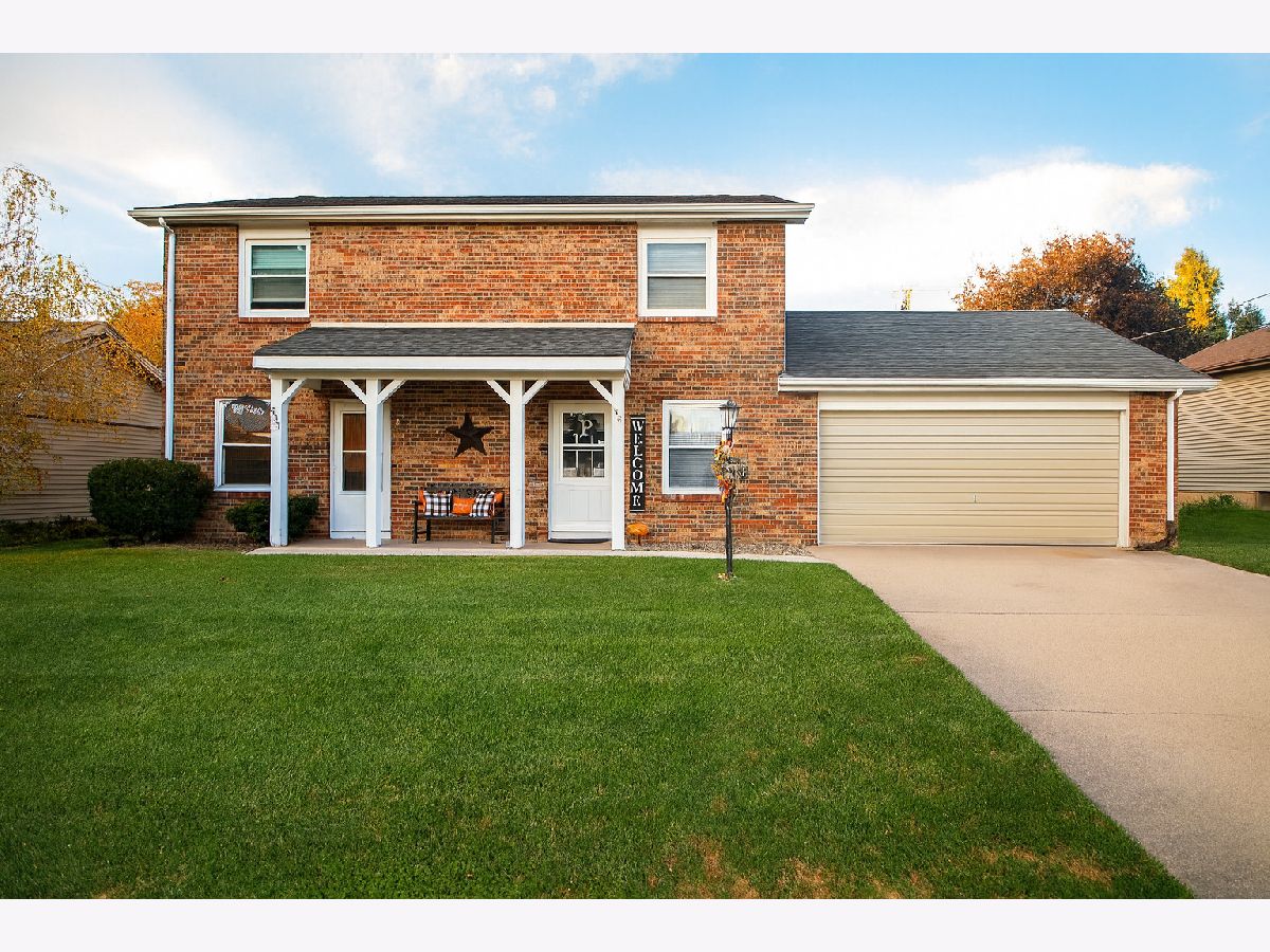  For Sale Dixon Illinois, 433-441 Apple Street