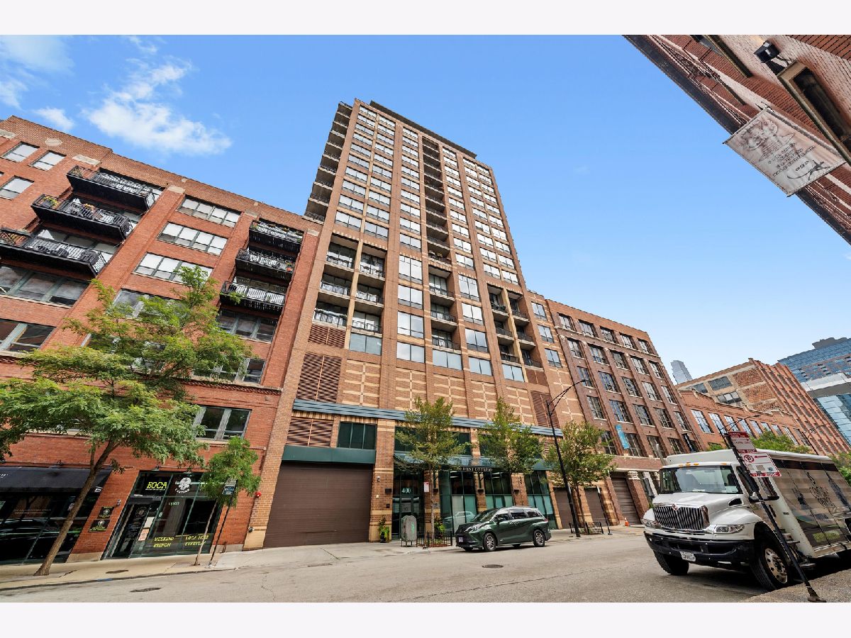 For Sale Chicago Illinois, 400 Ontario Street