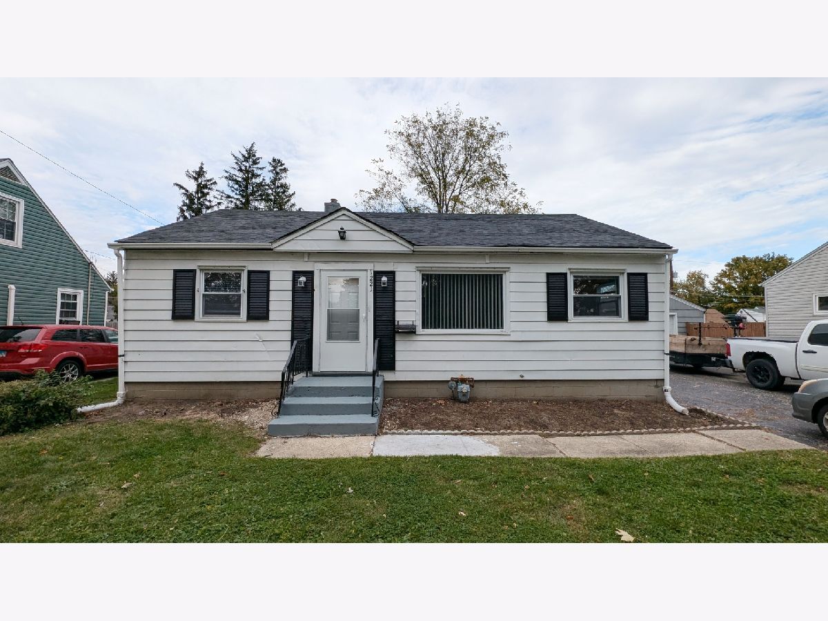  For Rent Joliet Illinois, 1221 John
