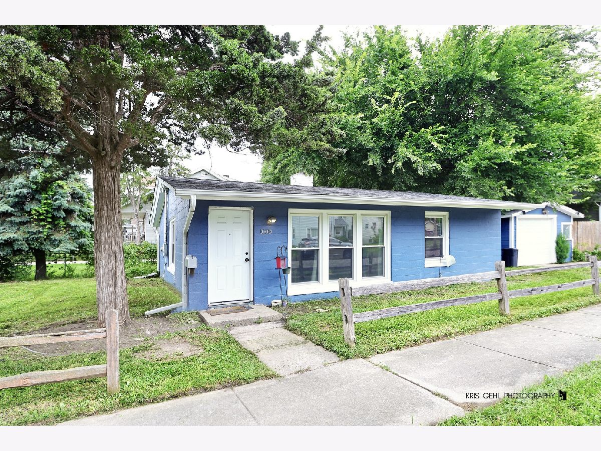  For Sale Waukegan Illinois, 1000 Pine Street