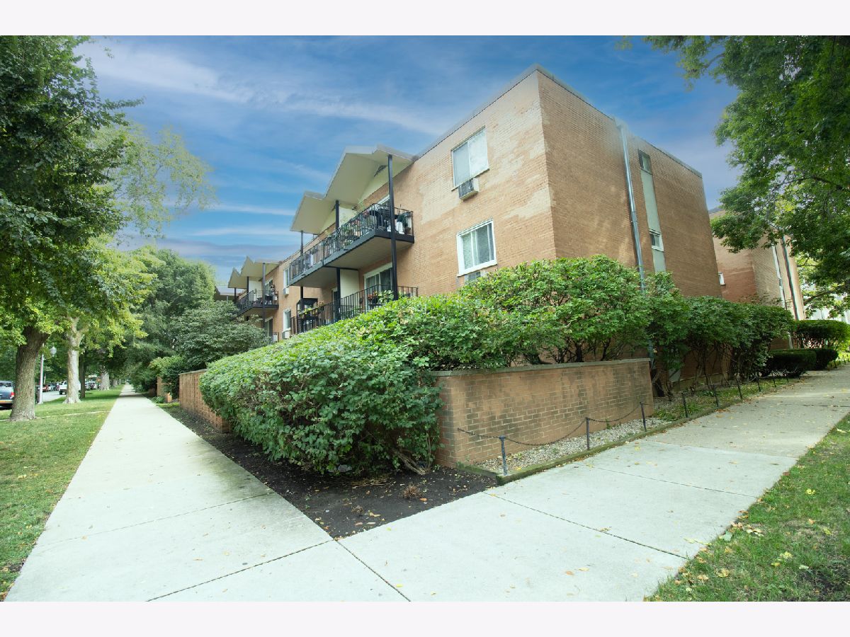 For Sale Chicago Illinois, 1545 Chase Avenue