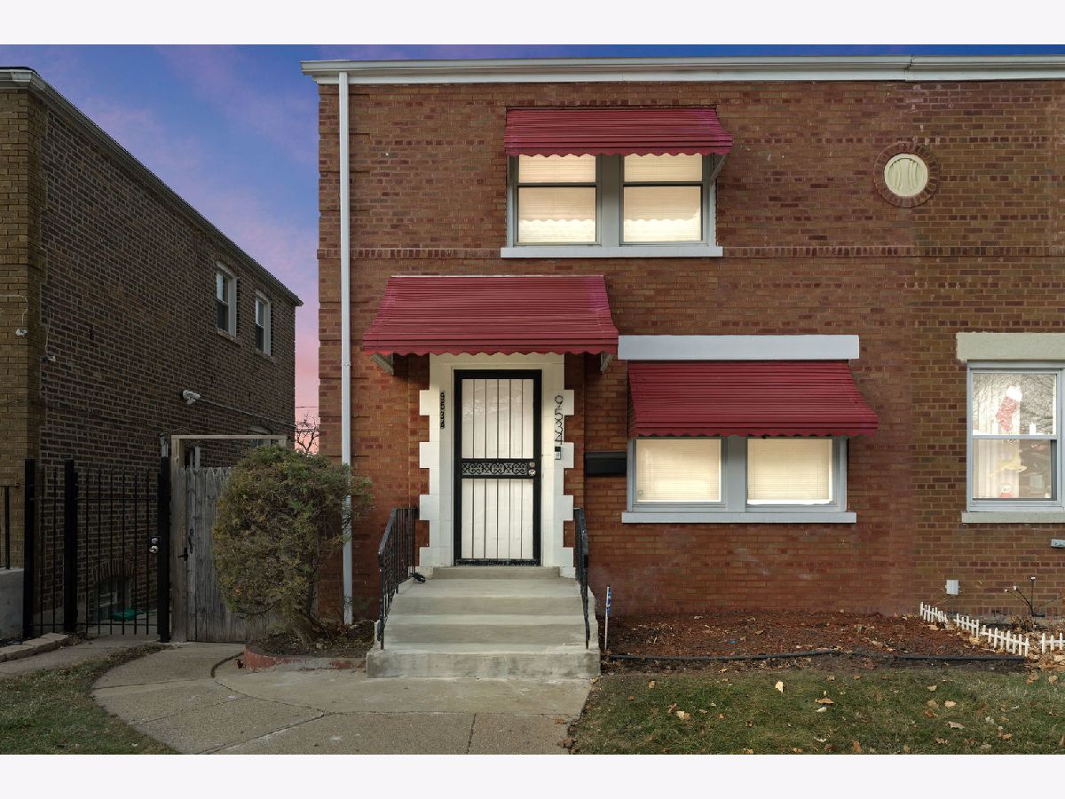  For Sale Chicago Illinois, 9534 Avalon Avenue