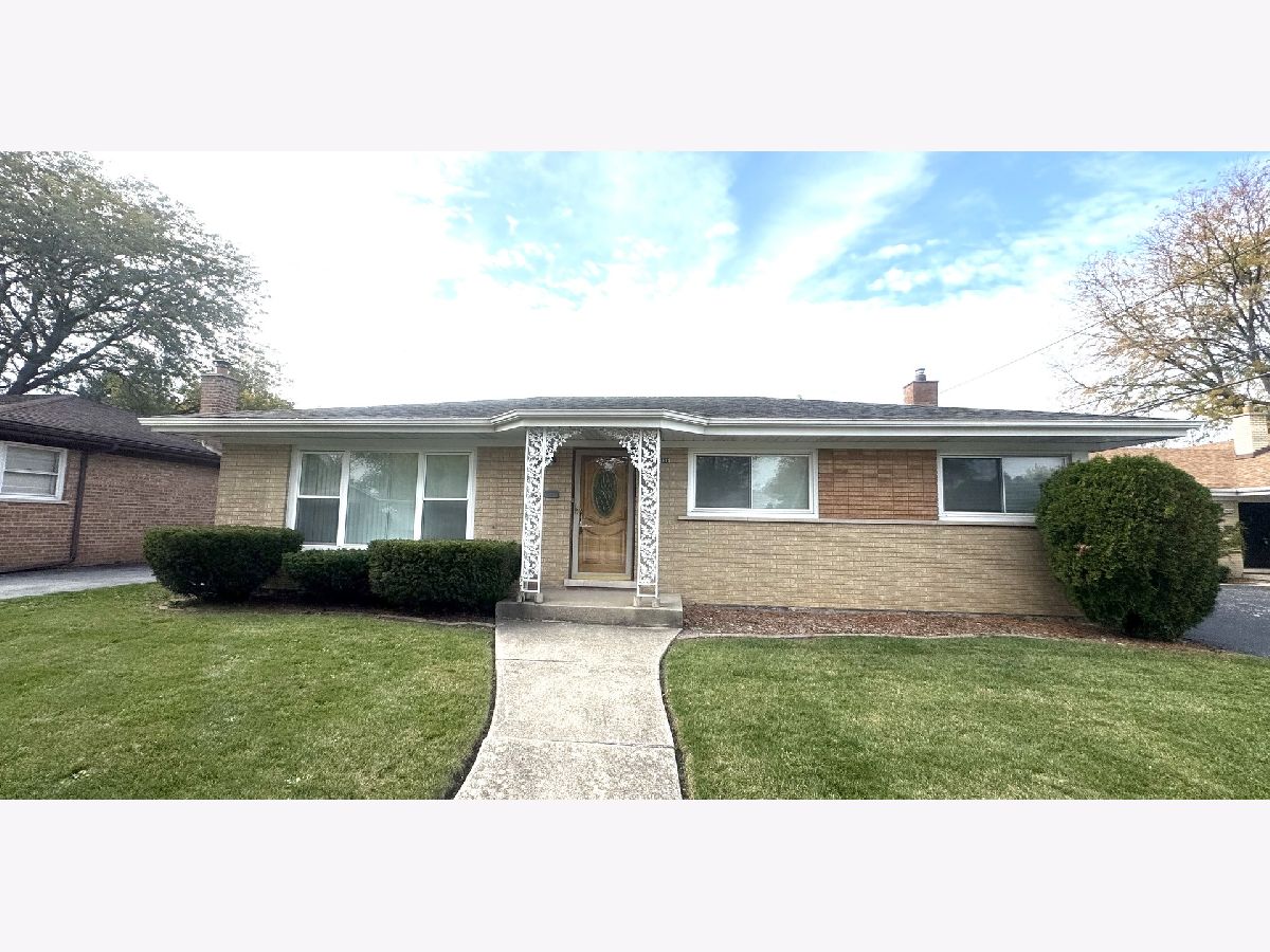  For Sale South Holland Illinois, 16856 School Street