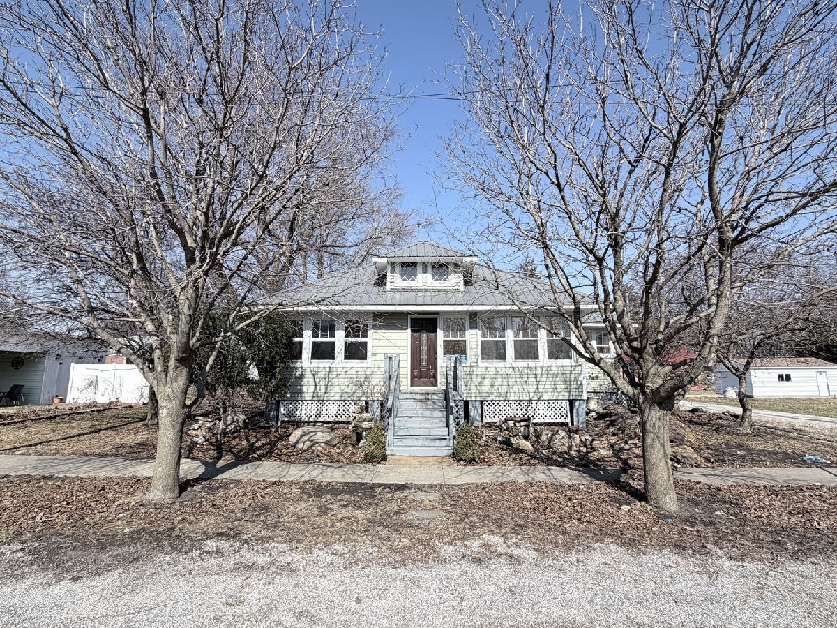  For Sale Pesotum Illinois, 102 Lincoln Street