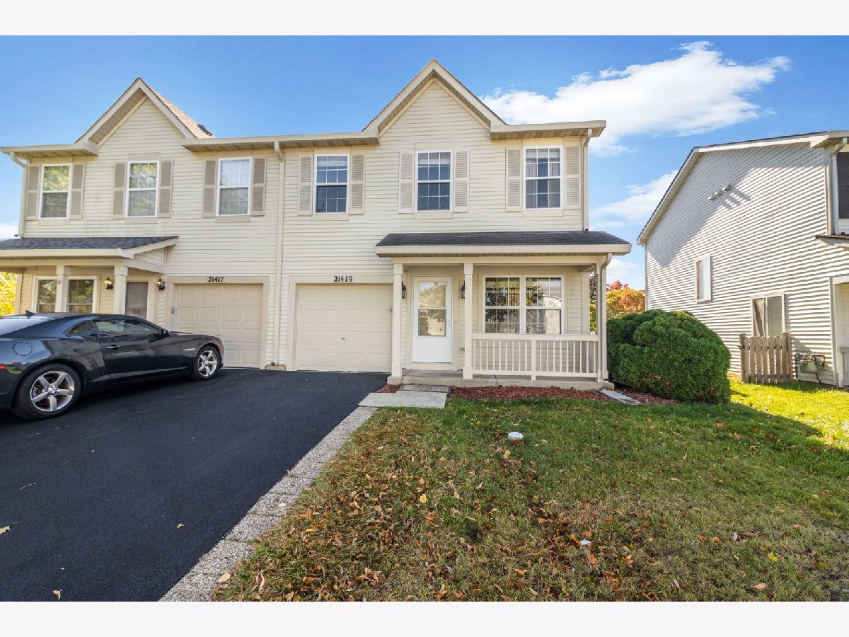 Homes & Townhomes For Rent Lakewood Falls Plainfield Illinois, 21419 Frost