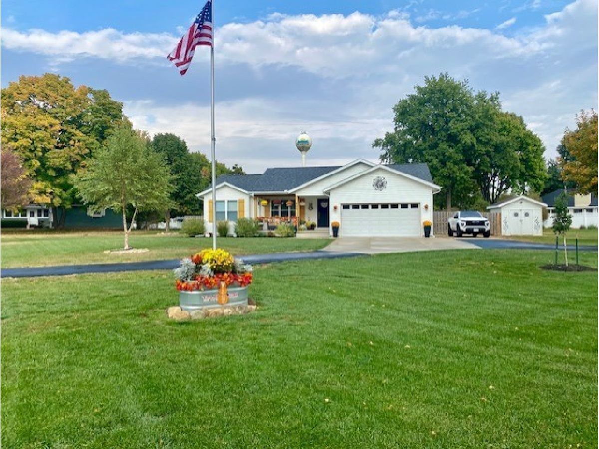  Sold Hennepin Illinois, 805 Market