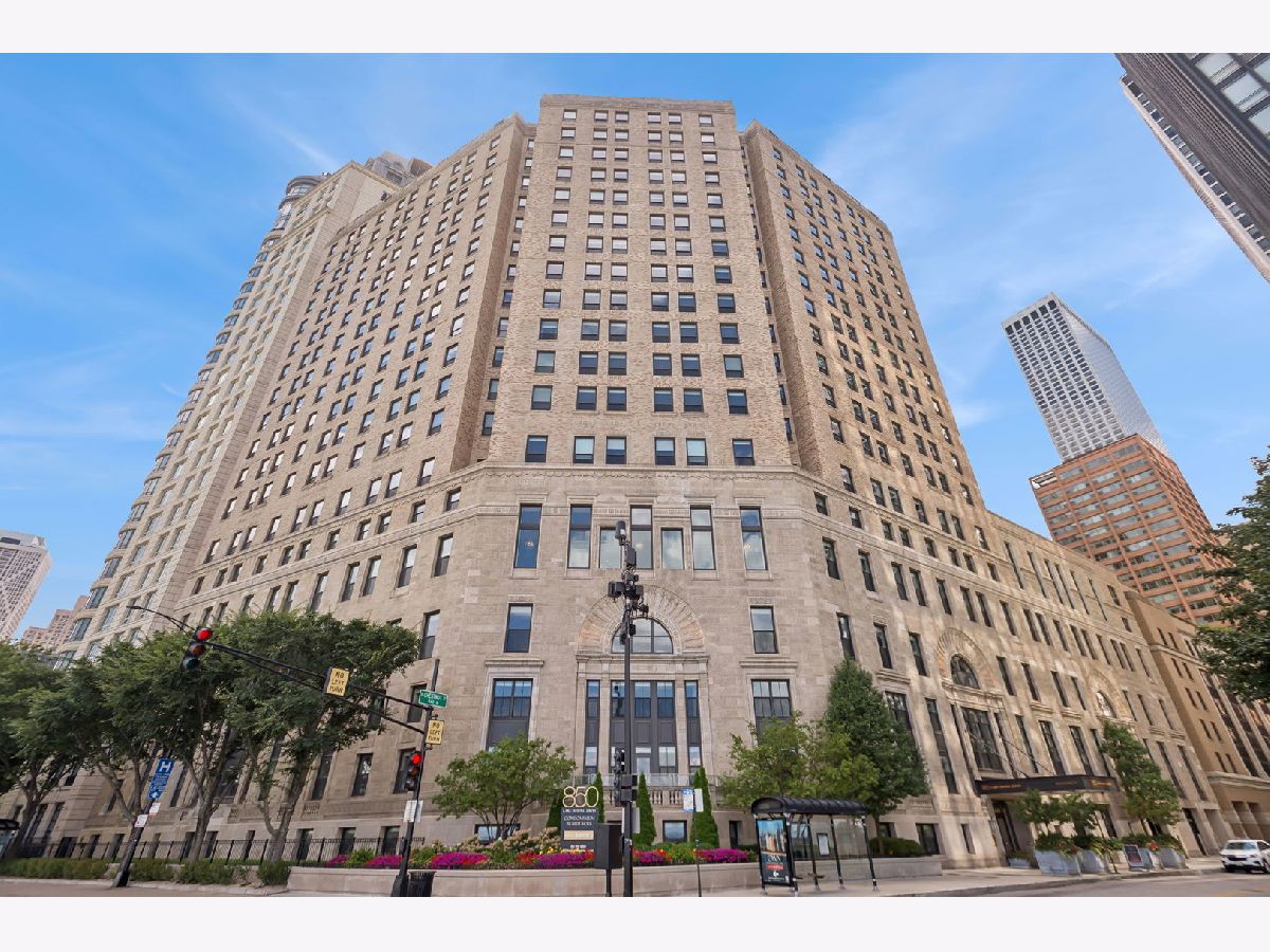  Rented Chicago Illinois, 850 Lake Shore