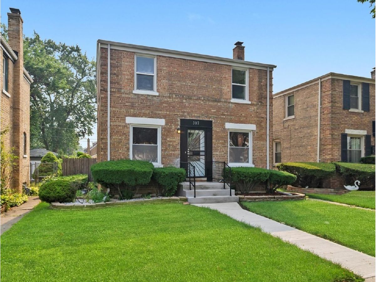  For Sale Bellwood Illinois, 307 Geneva Avenue