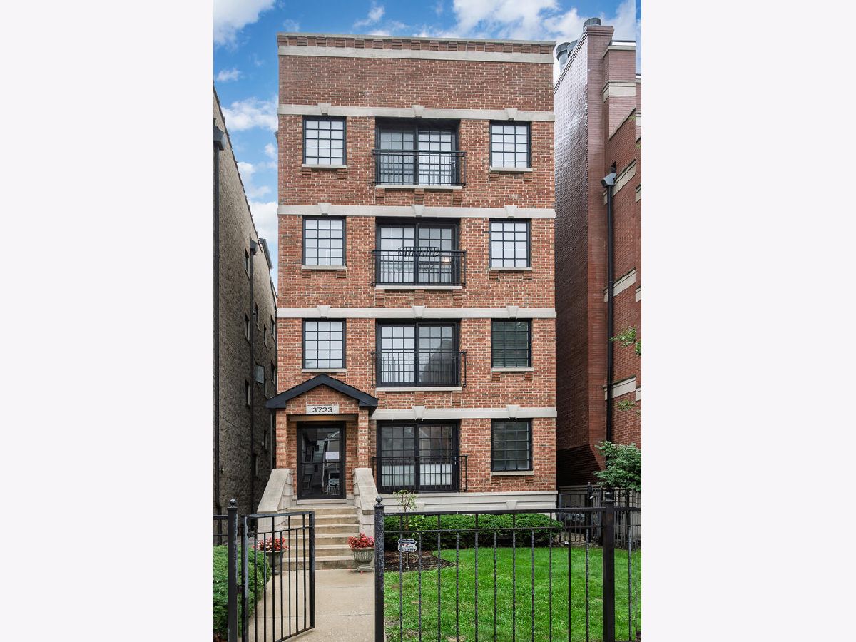  Sold Chicago Illinois, 3723 Wilton