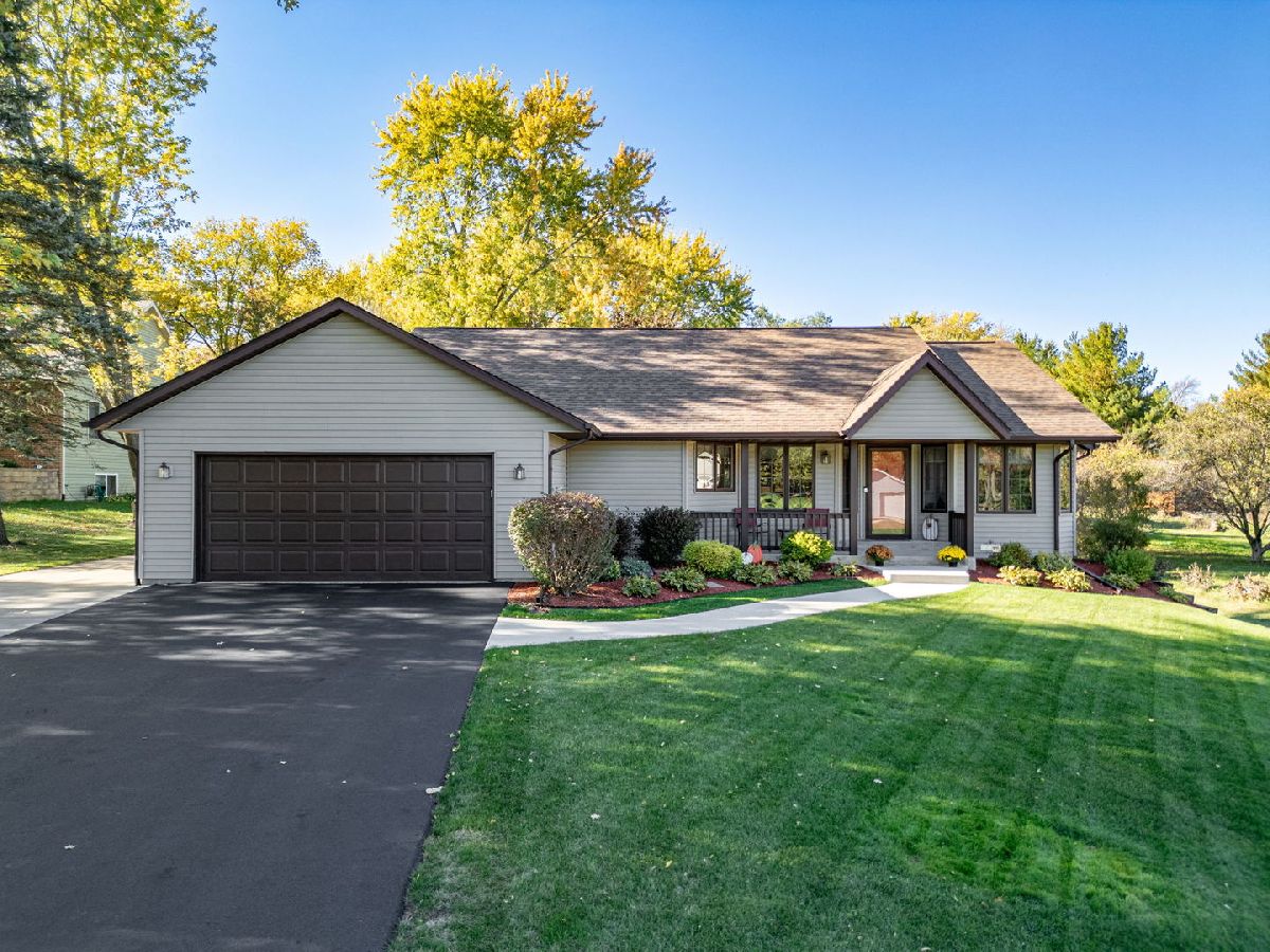  For Sale Roscoe Illinois, 13546 Raccoon Run