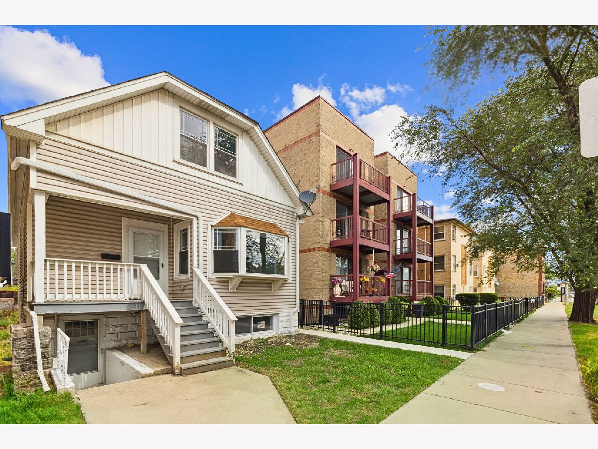 For Sale Chicago Illinois, 4718 Addison Street