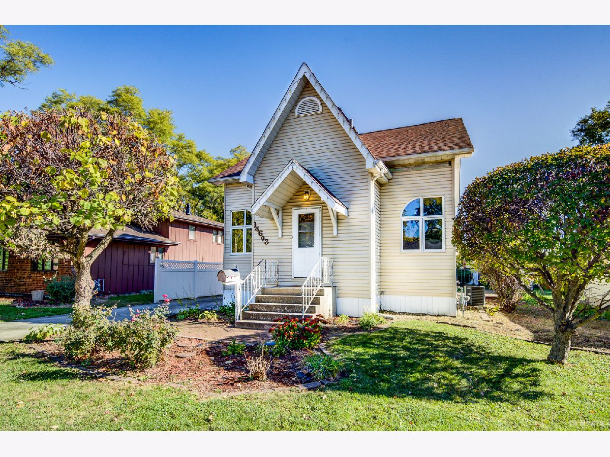 For Sale Midlothian Illinois, 14603 Kenton Avenue