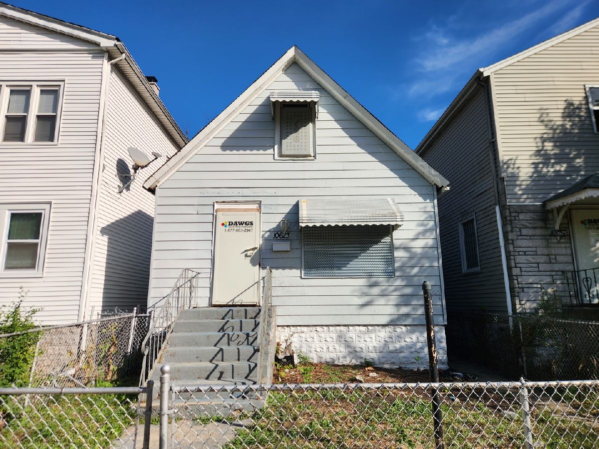  For Sale Chicago Illinois, 10623 Perry Avenue