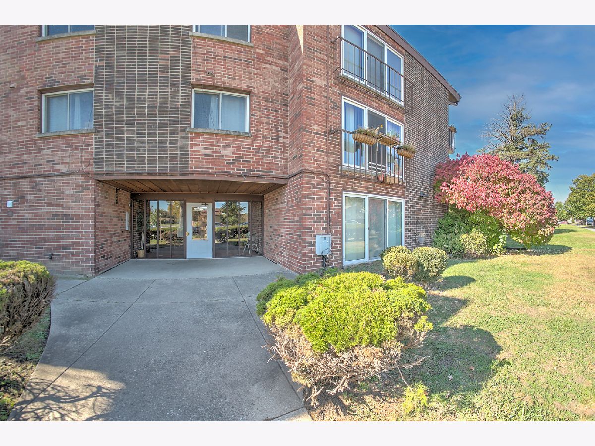 For Sale Oak Lawn Illinois, 10230 Washington Avenue