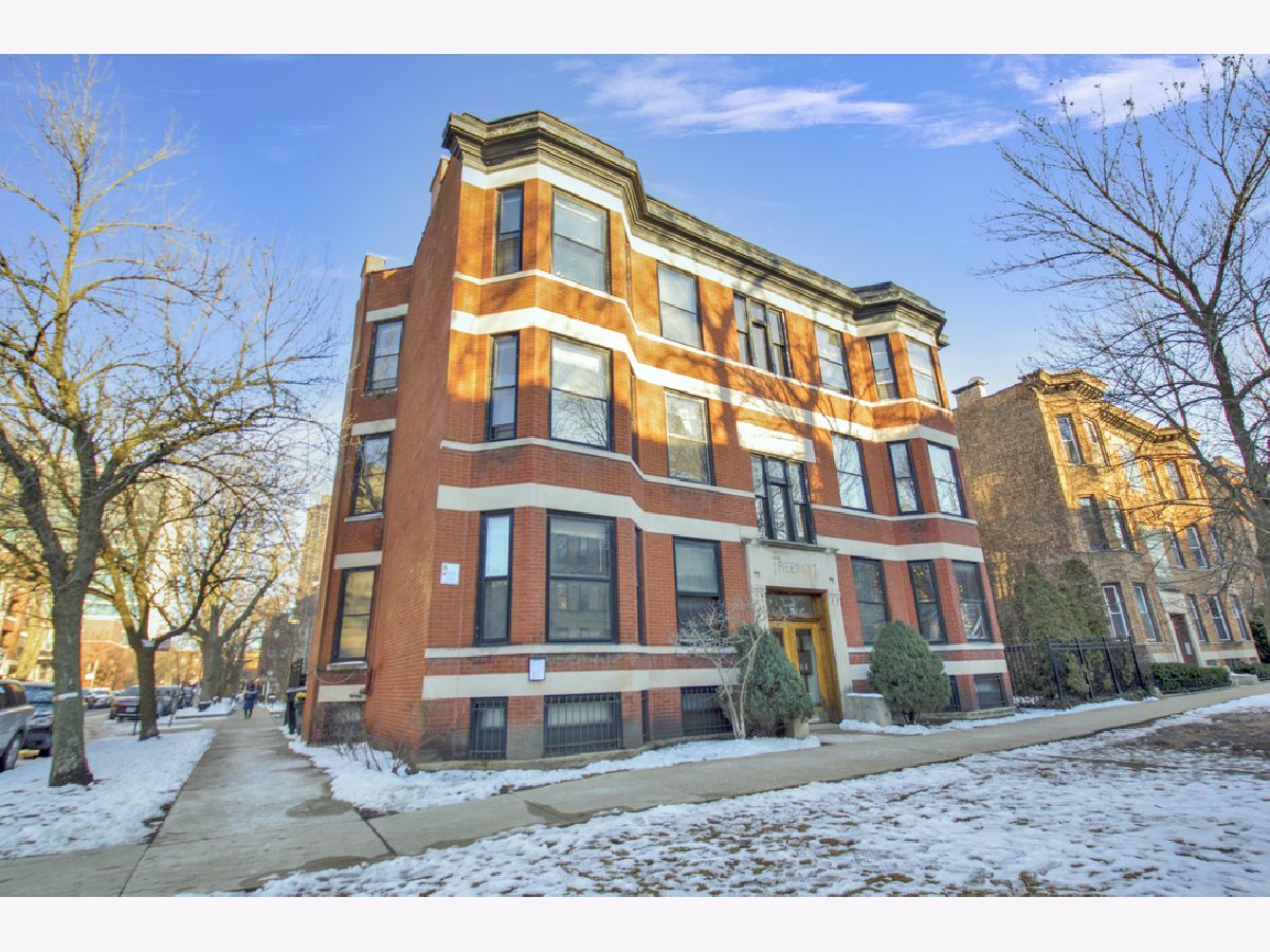  Rented Chicago Illinois, 3725 Fremont