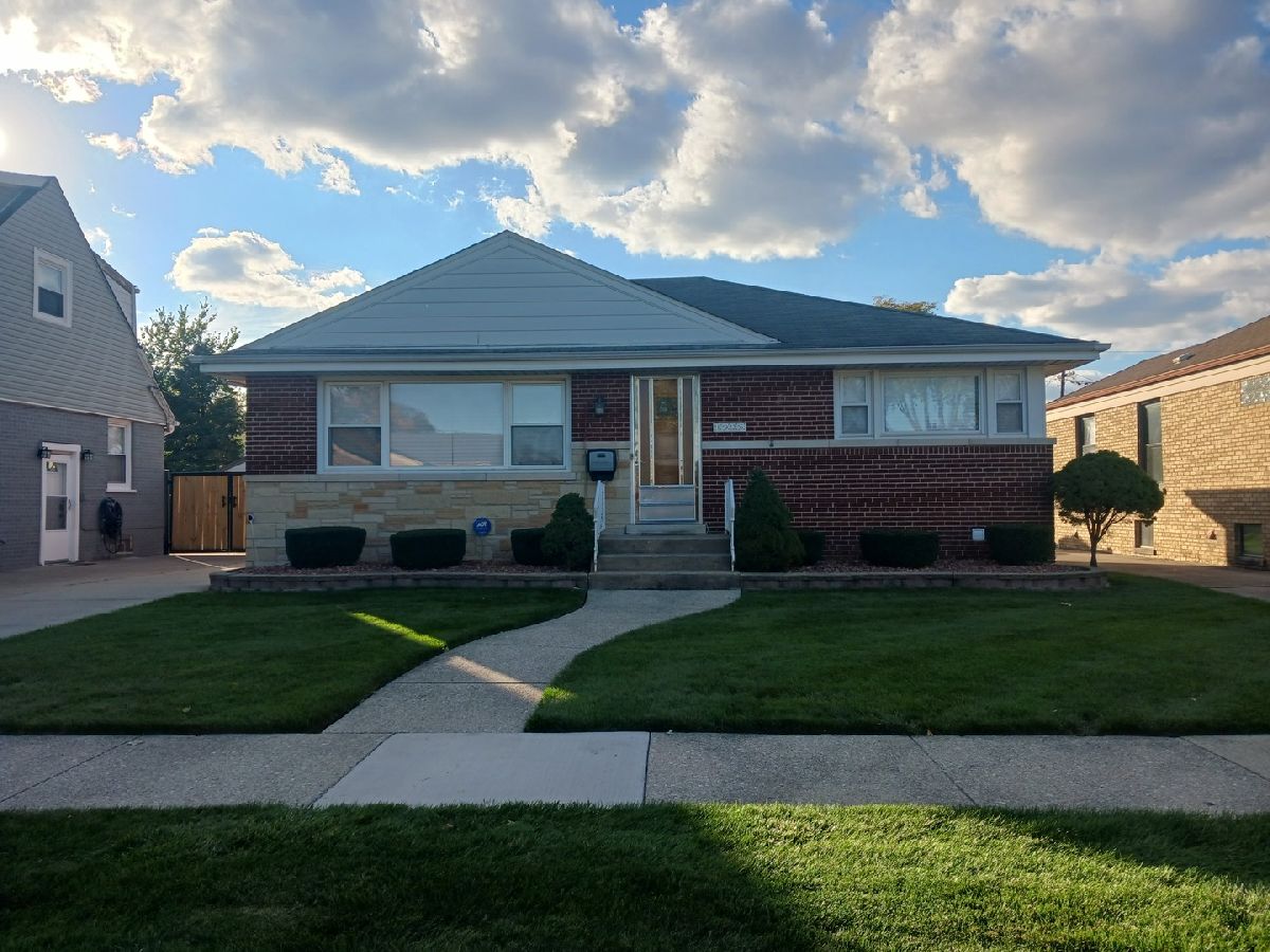  For Sale Westchester Illinois