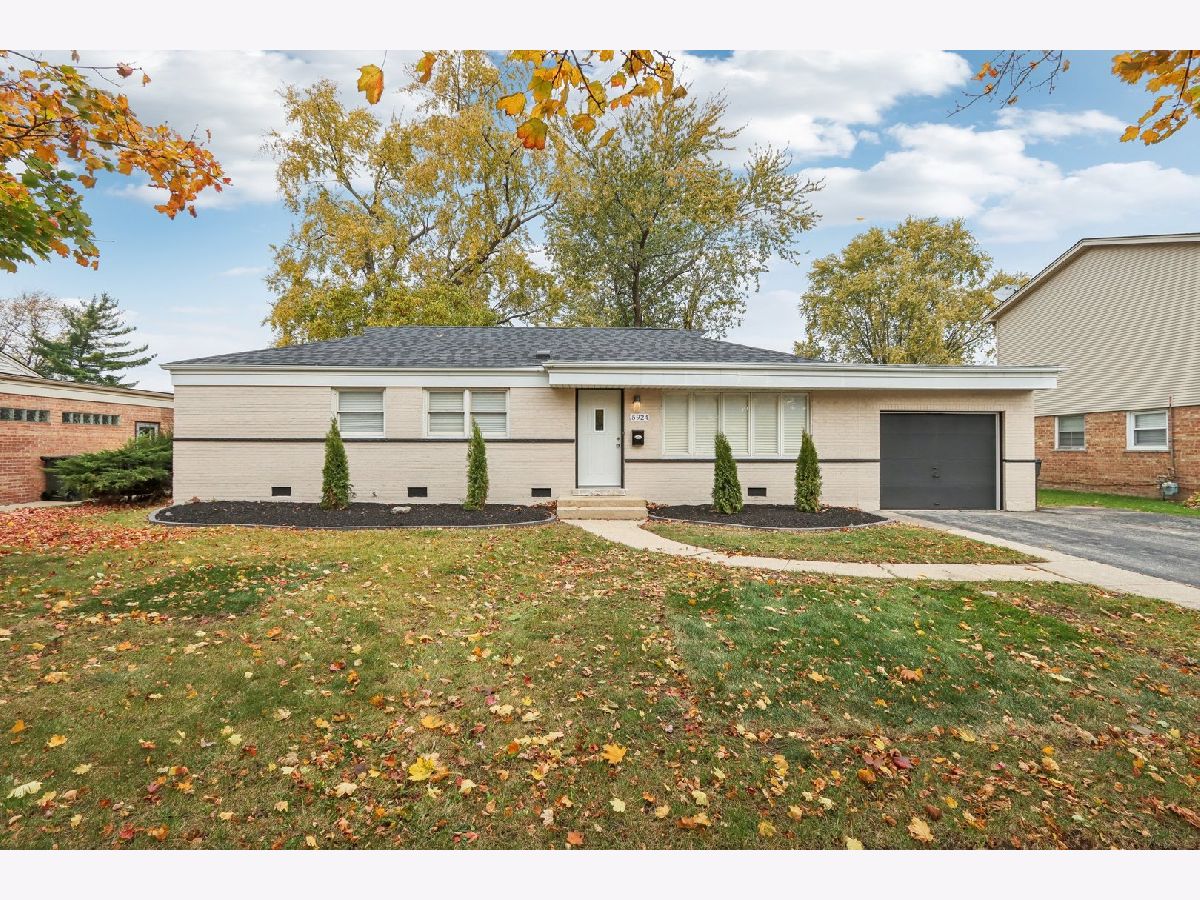 For Sale Chicago Ridge Illinois, 5924 109th Street