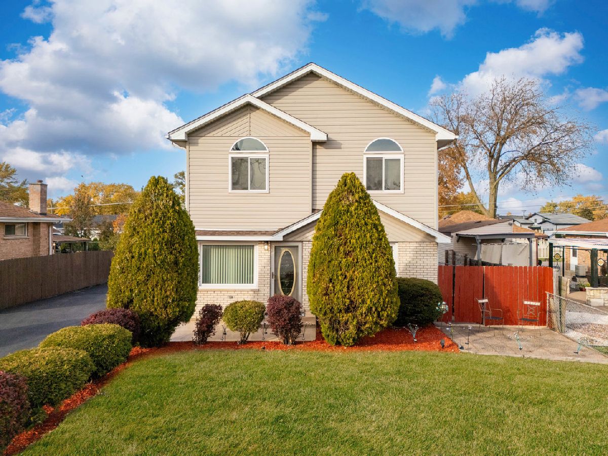  For Sale Bridgeview Illinois, 7806 83rd Street