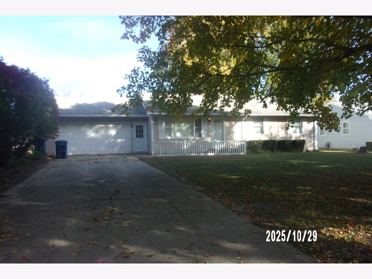  For Sale Watseka Illinois, 714 Sycamore Street