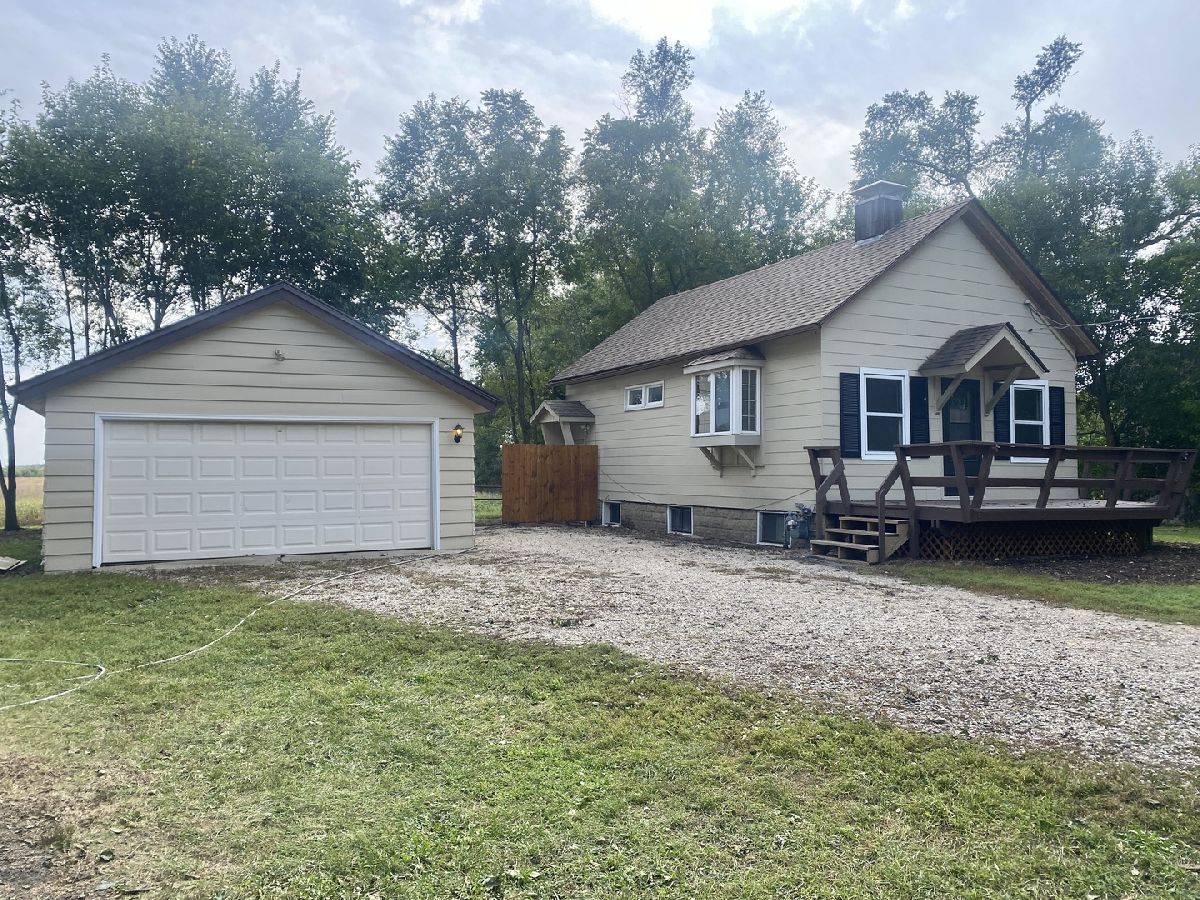  Rented Woodstock Illinois, 15601 South