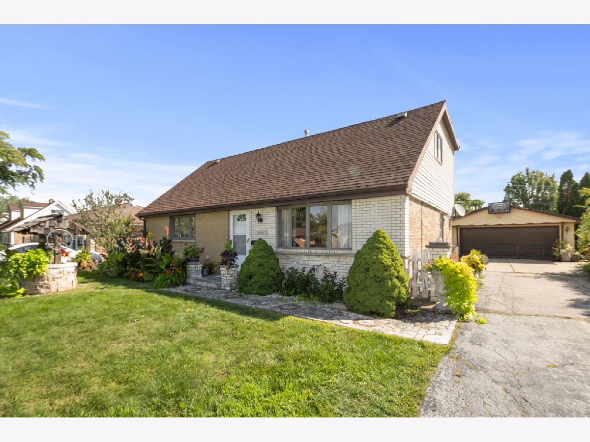 For Sale Bridgeview Illinois, 8907 Saratoga Drive