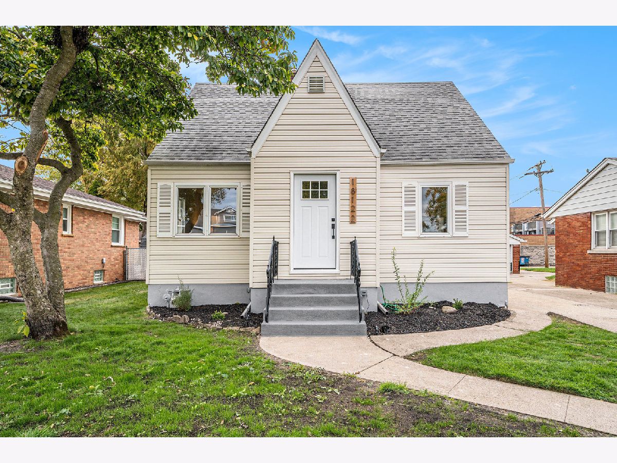 For Sale Lansing Illinois, 18122 Wentworth Avenue