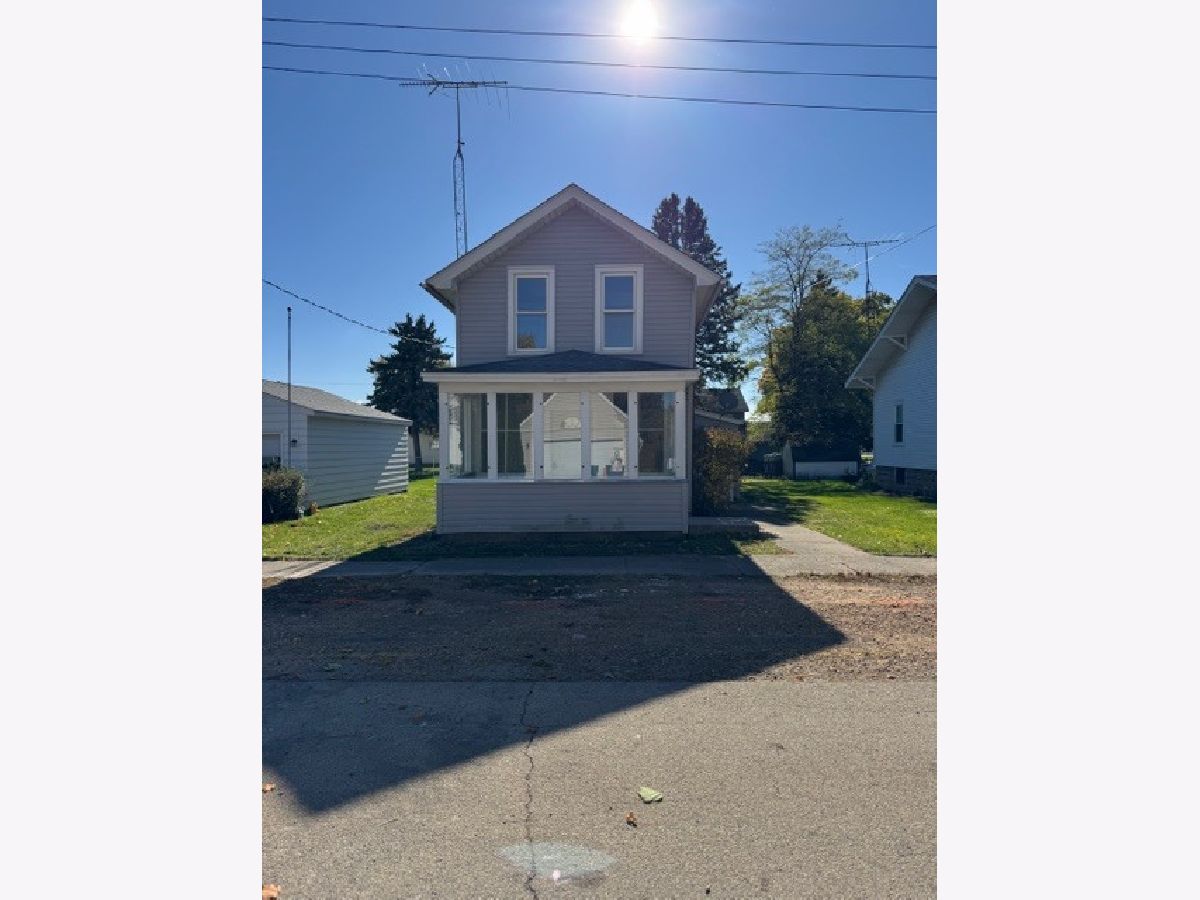  For Sale Maple Park Illinois, 210 Elm Street