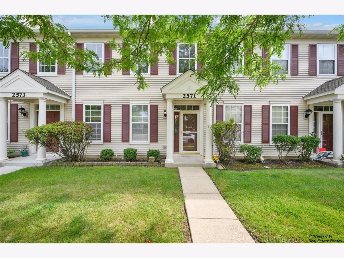 Townhomes & Condos For Rent Washington Square Aurora Illinois, 2571 Hillsboro