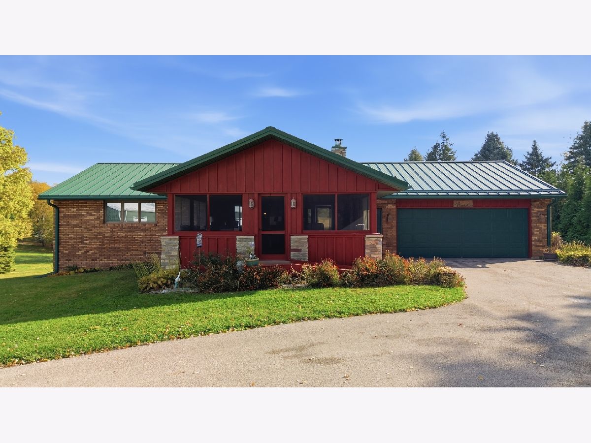 For Sale Dixon Illinois, 1764 Wolverine Road