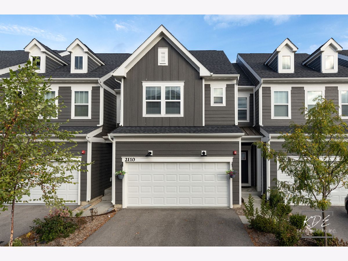 Homes & Condos & Townhomes For Rent Naper Commons Naperville Illinois, 2110 Weatherbee