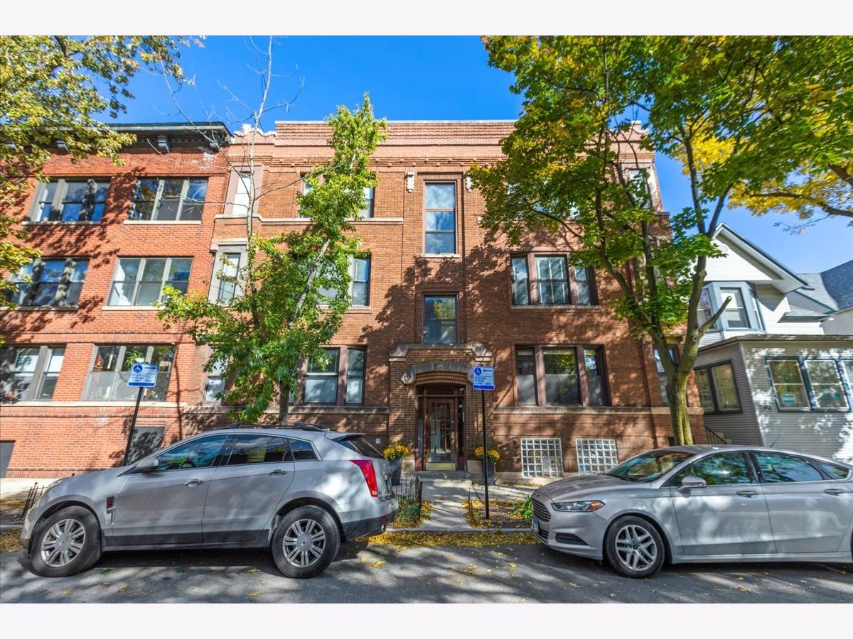  Rented Chicago Illinois, 1278 Victoria