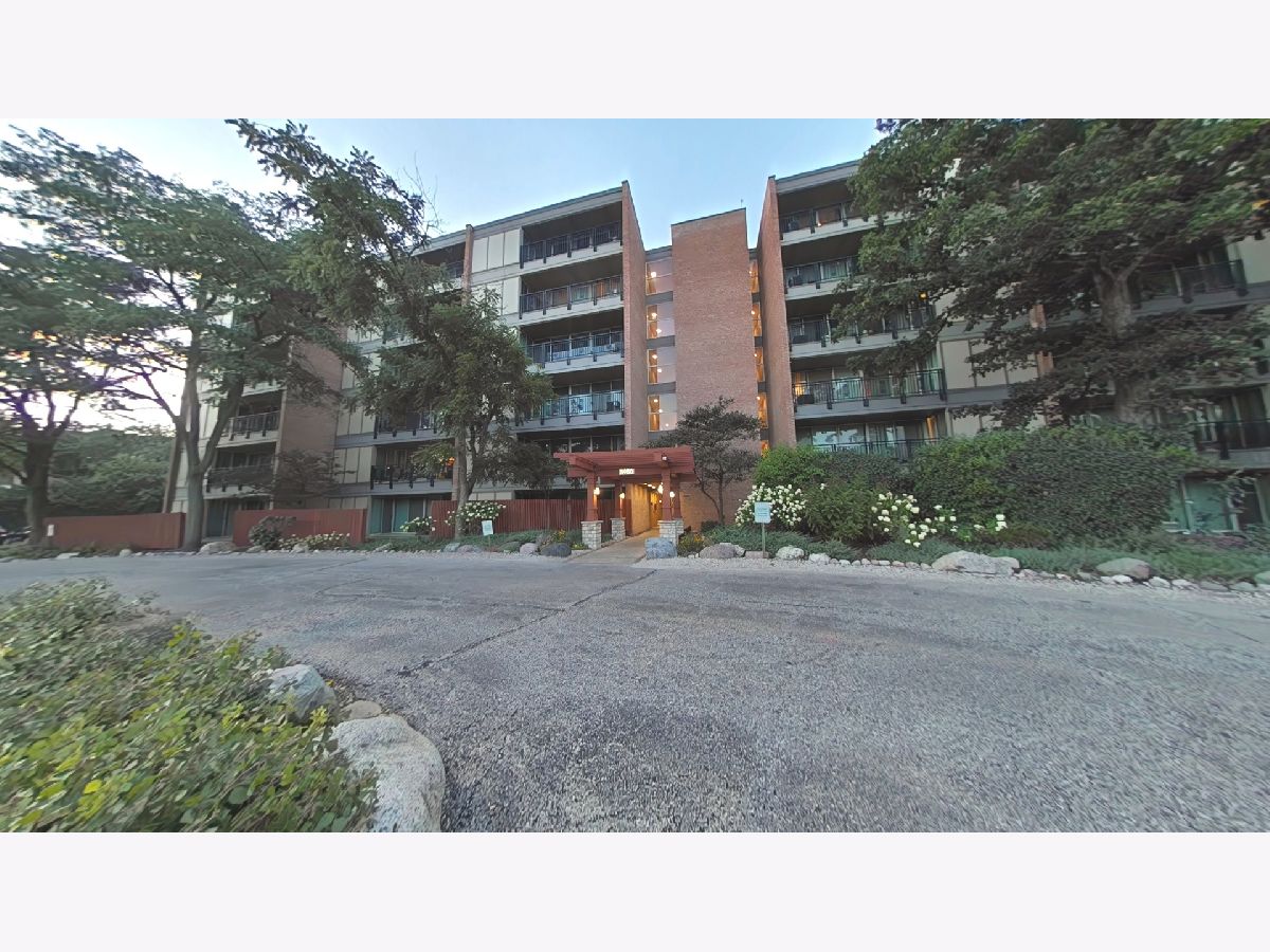  For Sale Lisle Illinois, 5950 Oakwood Drive