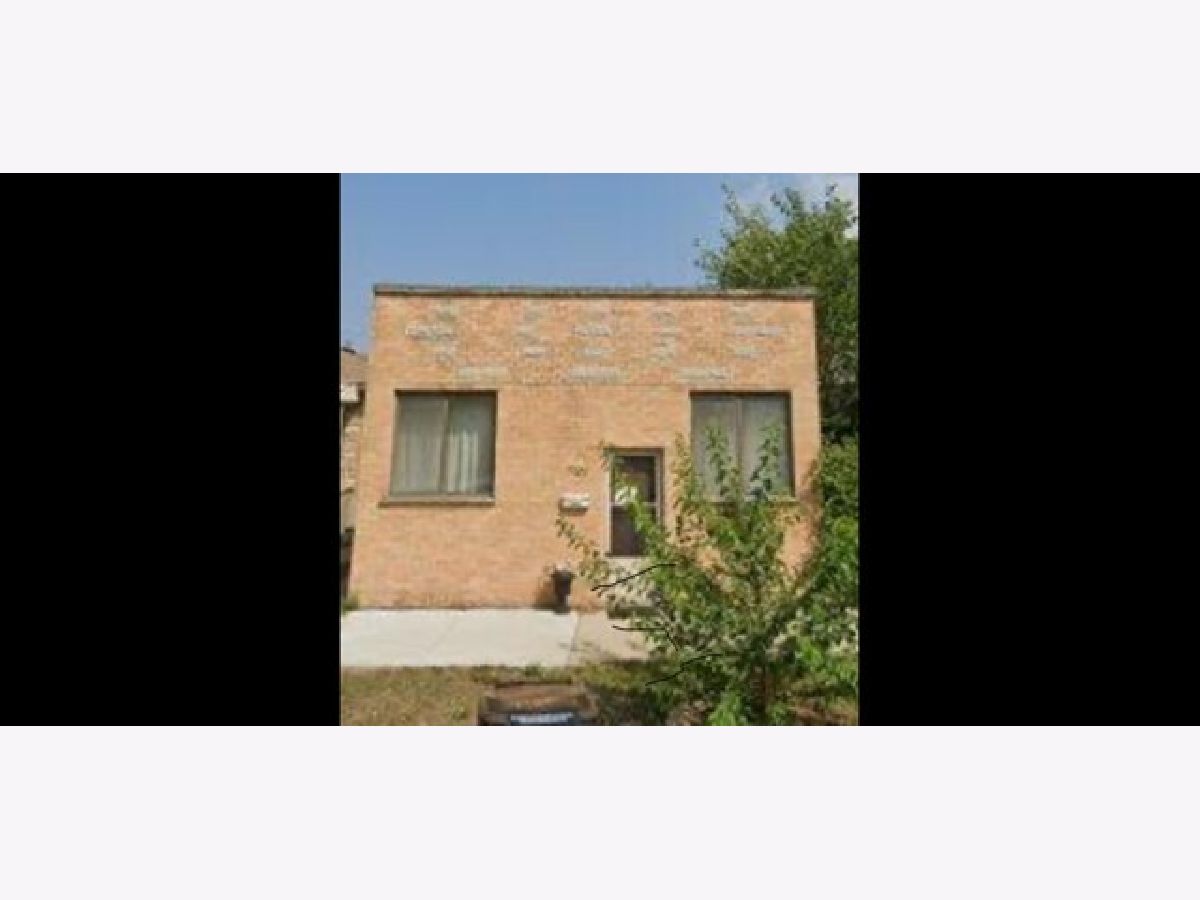  For Sale Chicago Illinois, 7120 Highland Avenue