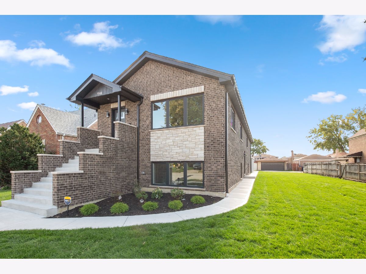  For Sale Summit Illinois, 7311 58th Street