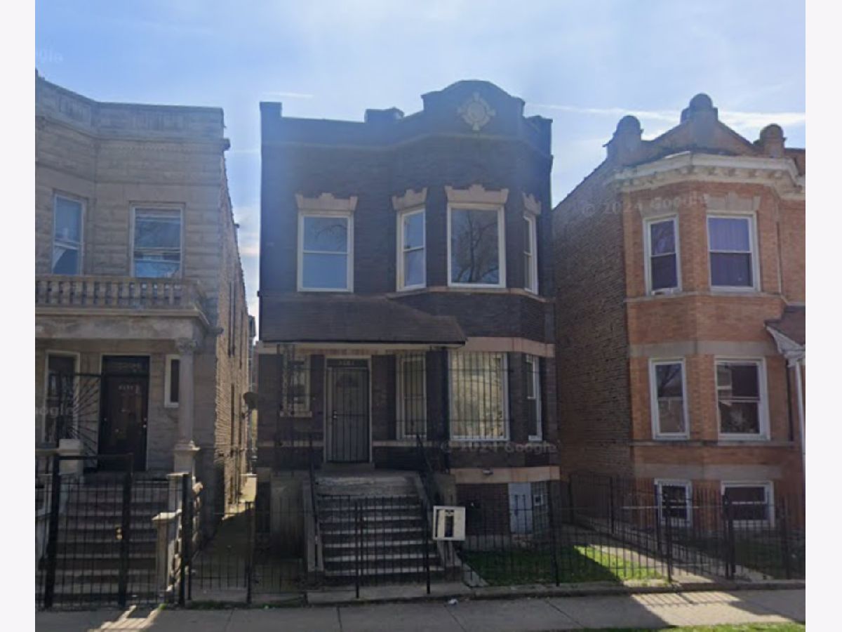  For Sale Chicago Illinois, 3907 Monroe Street