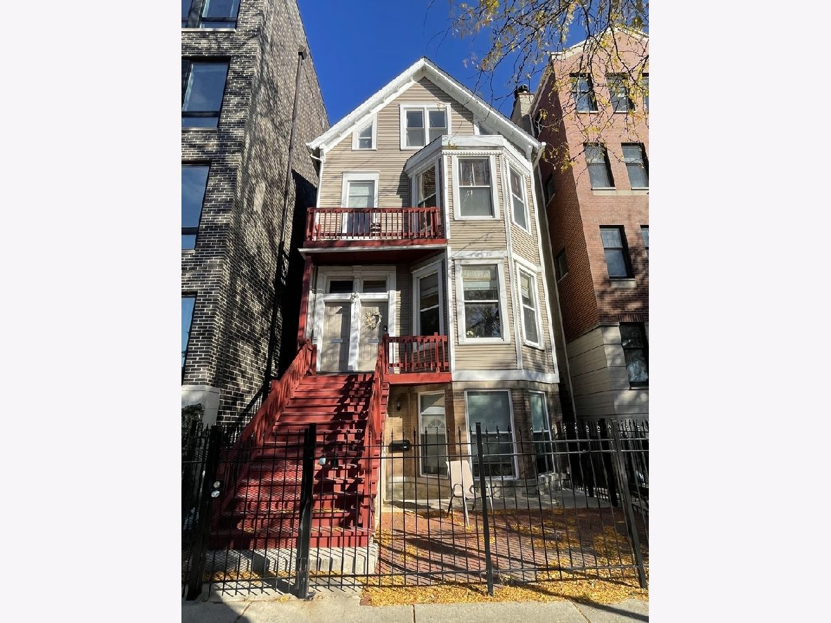  Rented Chicago Illinois, 3233 Wilton