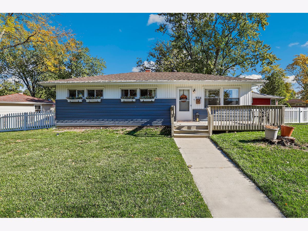  For Sale Crown Point Indiana, 924 Crestview Court