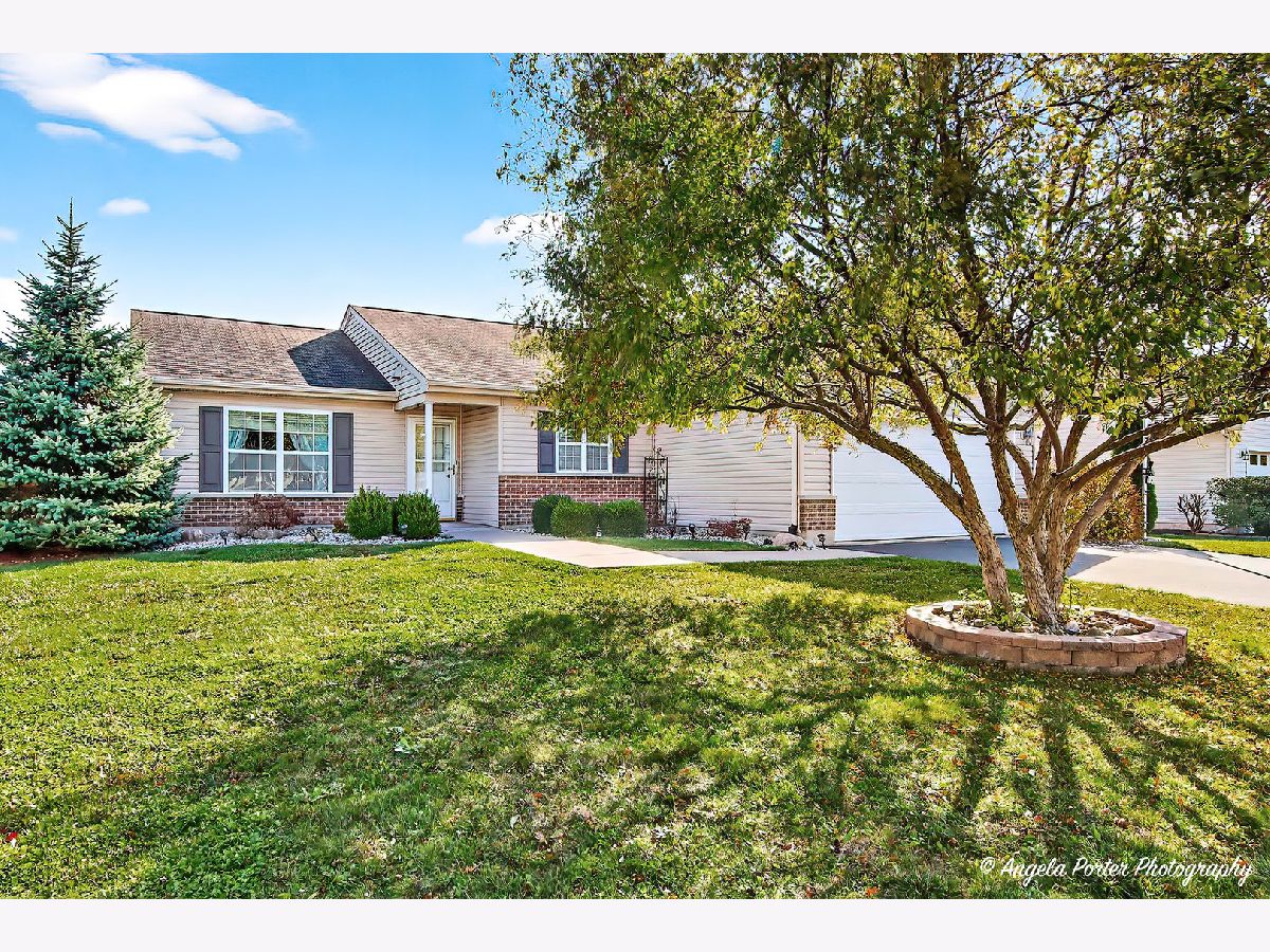  For Sale Mchenry Illinois, 806 Madison Avenue