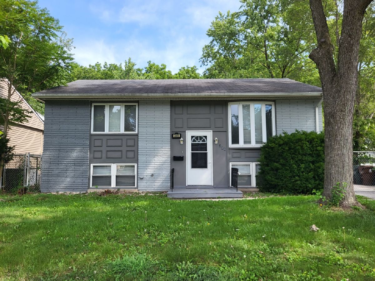 For Sale Glenwood Illinois, 349 Maple Drive