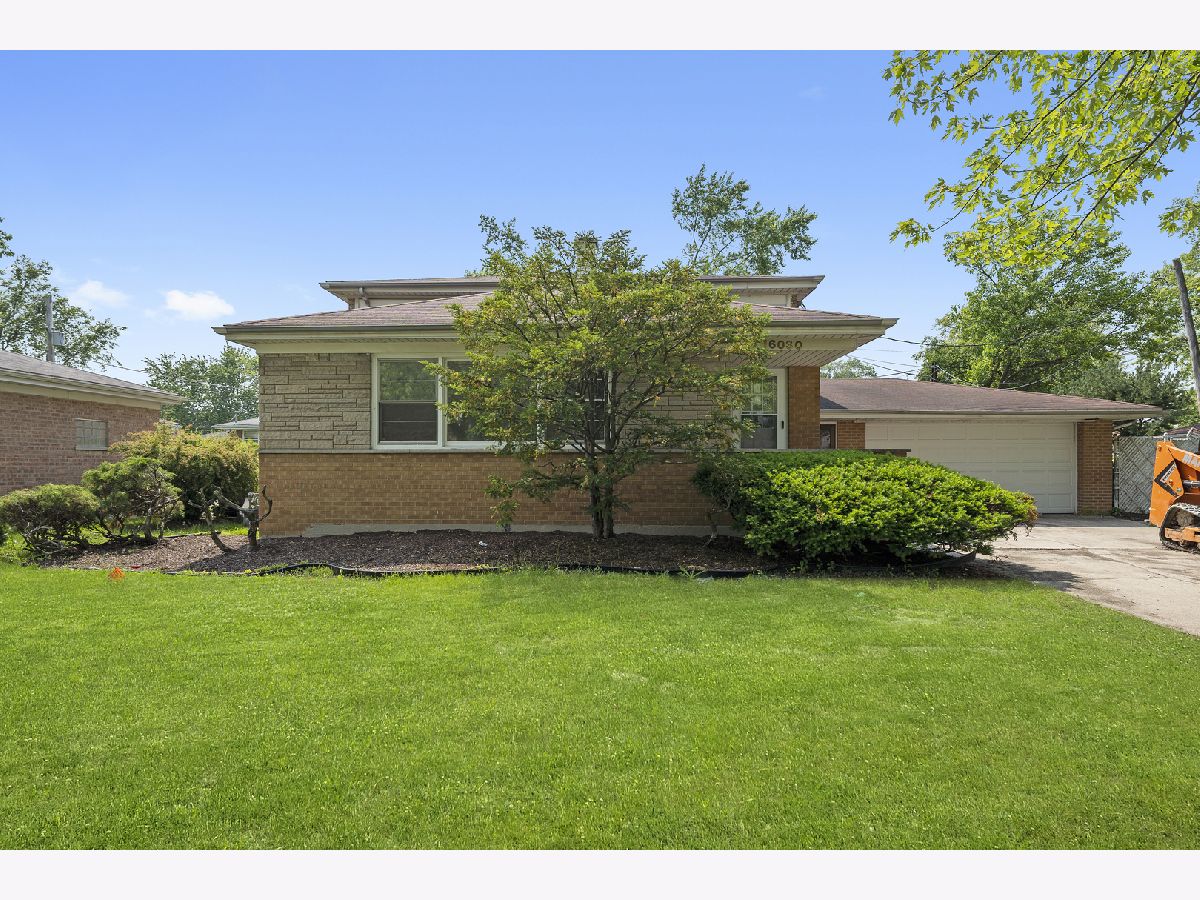  For Sale South Holland Illinois, 16030 University Avenue