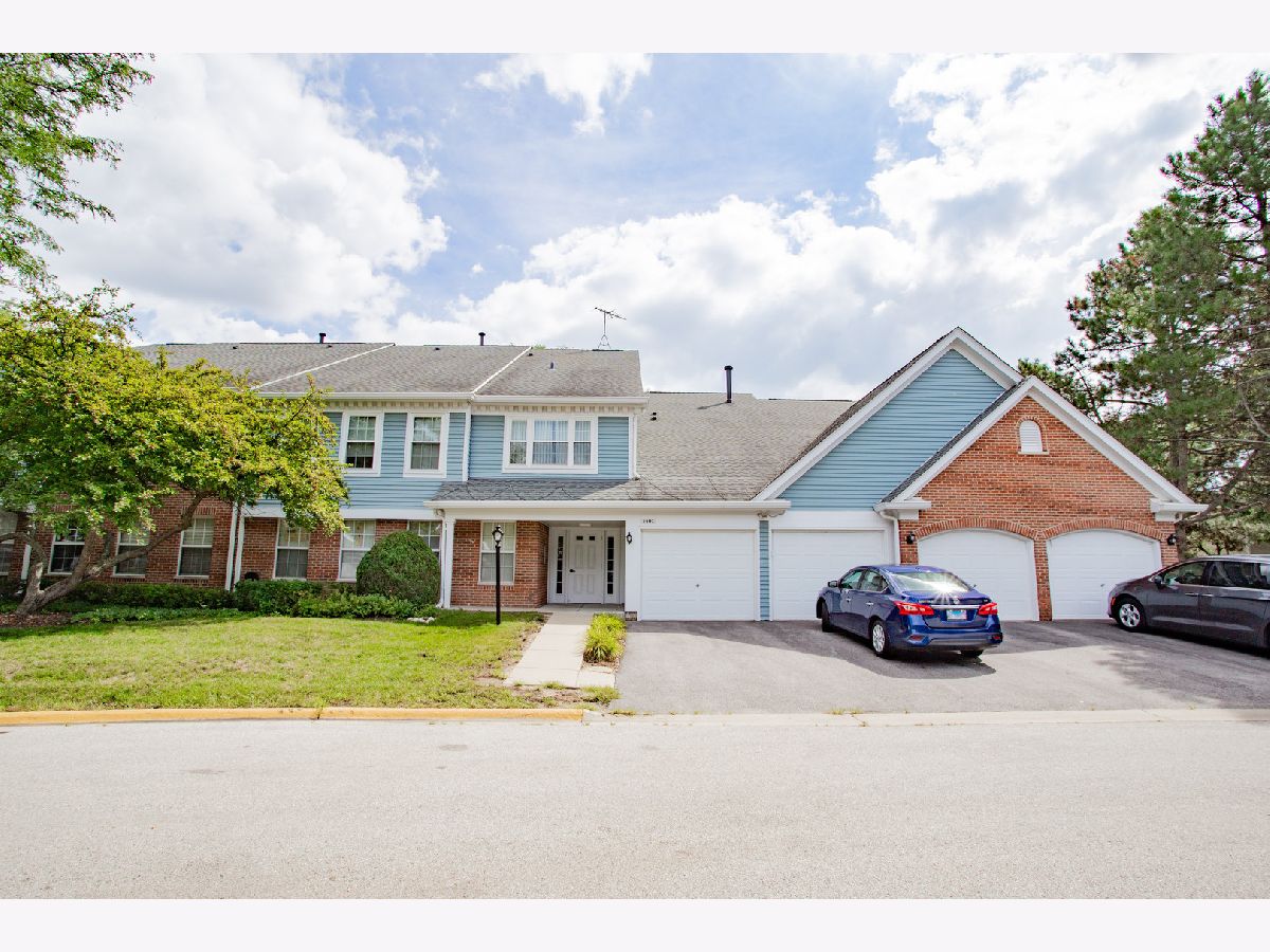 Condominiums For Sale Old Orchard Mount Prospect Illinois, 1401 Plum Court