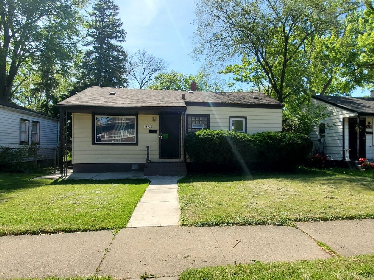  For Sale Harvey Illinois, 15730 Paulina Street