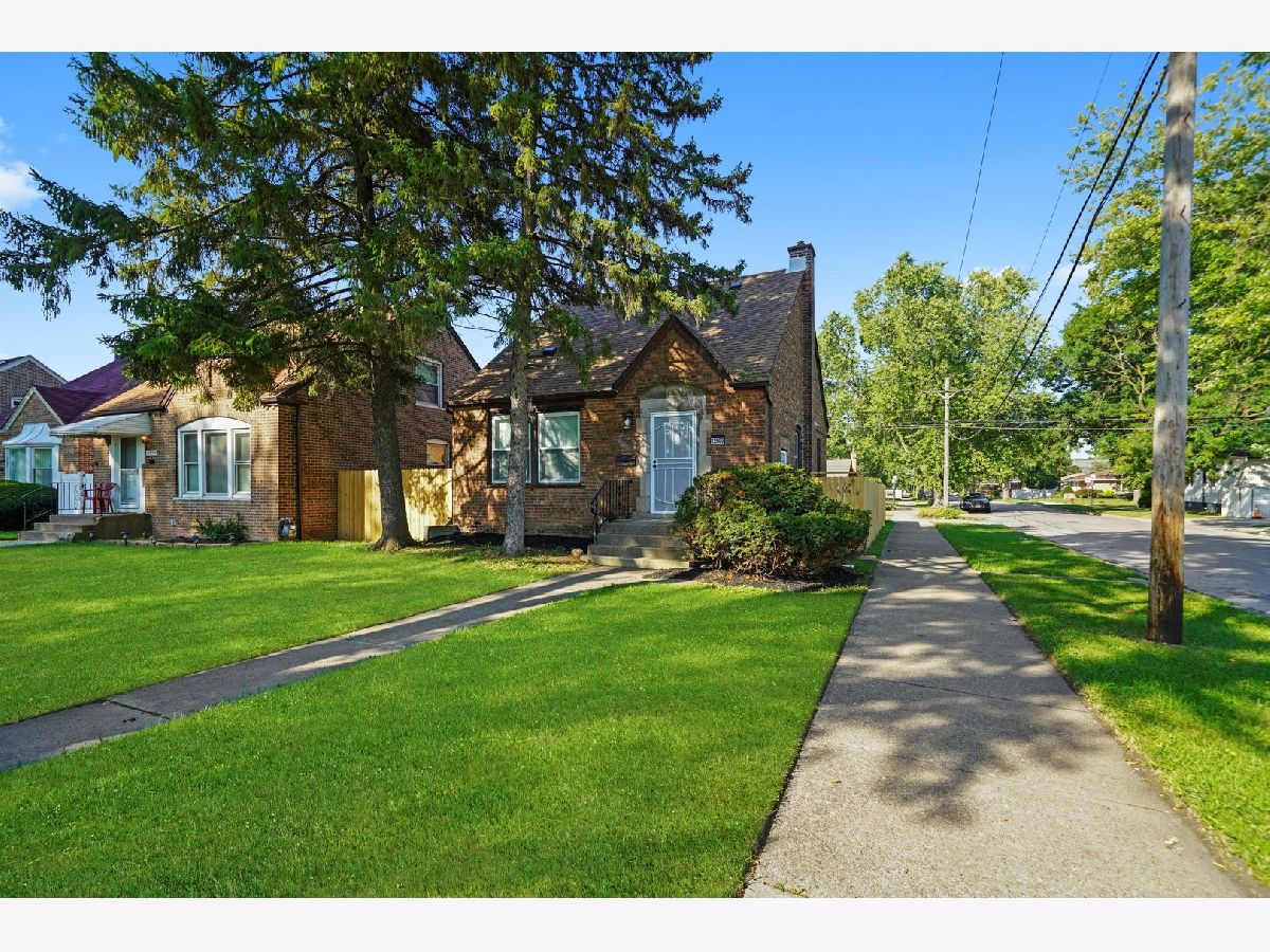  For Sale Chicago Illinois, 12500 Lowe Avenue