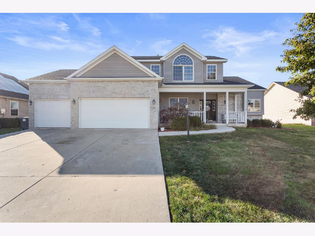  For Sale Tolono Illinois, 407 Walnut Street